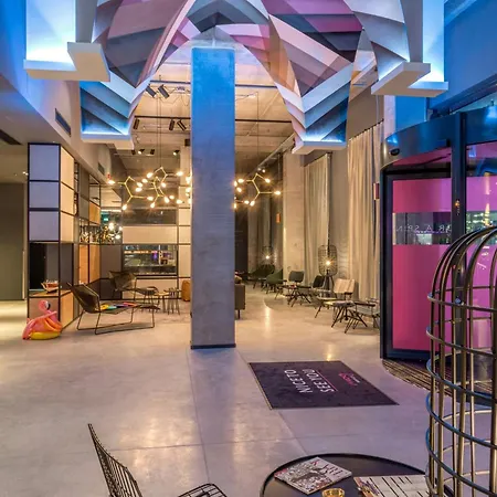 Moxy Milan Linate Airport 3* セグラーテ