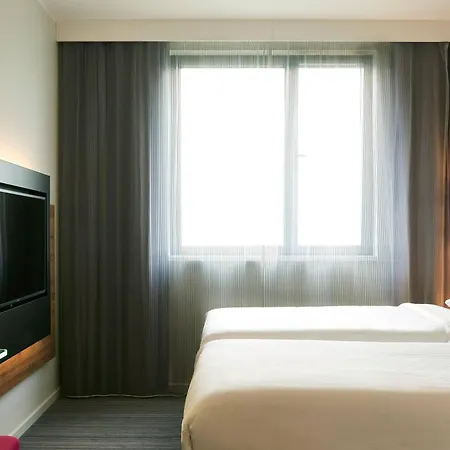 Moxy Milan Linate Airport 3*
