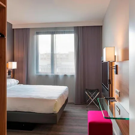 Moxy Milan Linate Airport セグラーテ