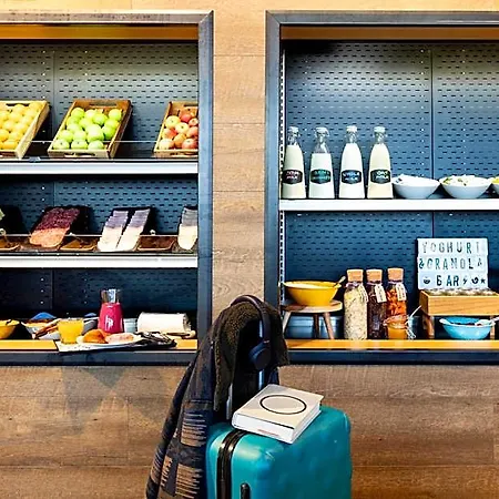 ホテル Moxy Milan Linate Airport 3*