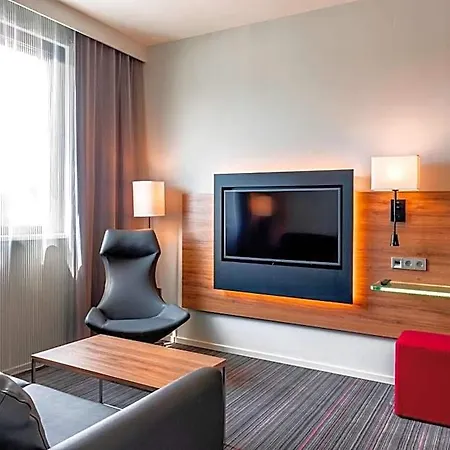 Moxy Milan Linate Airport ホテル 3*