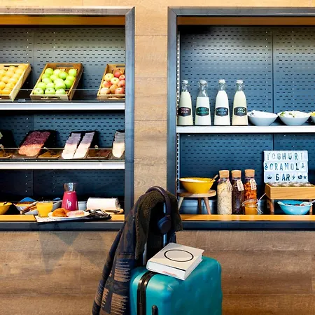 Moxy Milan Linate Airport Hotel 3*